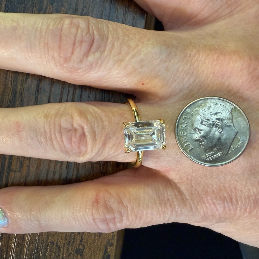 NWT Elegant Moissanite Rings with GRA Certification - size 6 - Picture 4 of 10